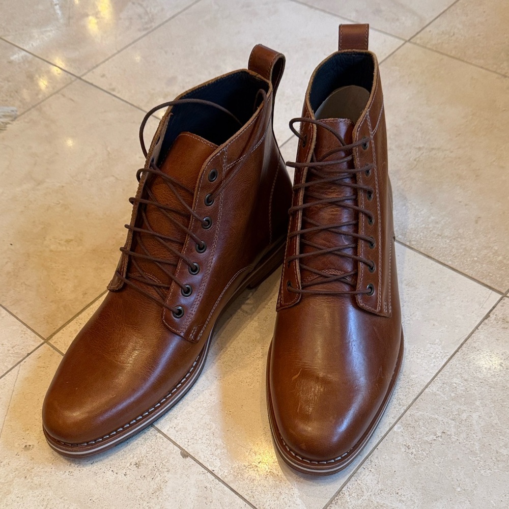 NEW Men’s HELM Chukka Boot…SIZE 13